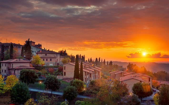 Toscana, ilta, auringonlasku, kaunis aurinko, kauniit pilvet, kaupunkikuva, Italia