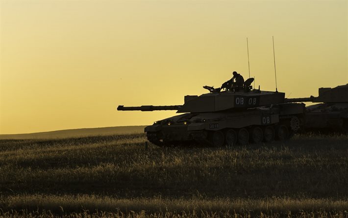 Challenger, tank Britannique, des armes, un pistolet, un coucher de soleil