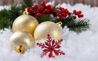 Bolas de Natal douradas, Feliz Ano Novo, floco de neve vermelho, Feliz Natal, fundo com bolas de Natal