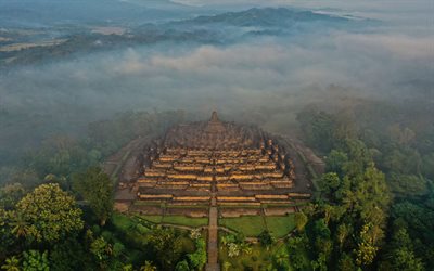 Borobudur, Magelang, Java central, &#238;le de Java, temple bouddhiste Mahayana, matin, brouillard, monument, temple, Indon&#233;sie