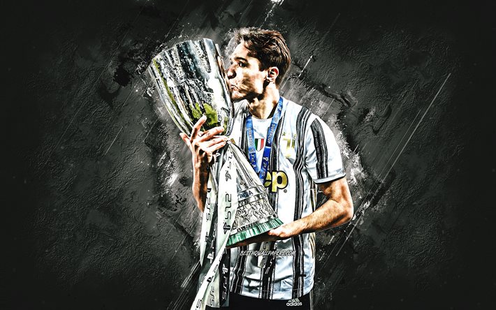 Federico Chiesa, Juventus FC, footballeur italien, portrait, Serie A, fond gris pierre, football, Italie, Chiesa avec cup