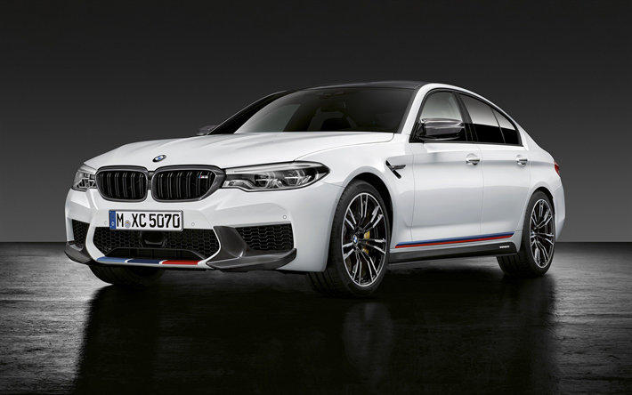 BMW M5, 2018 otomobil, studio, G30, beyaz m5, Alman otomobil, BMW