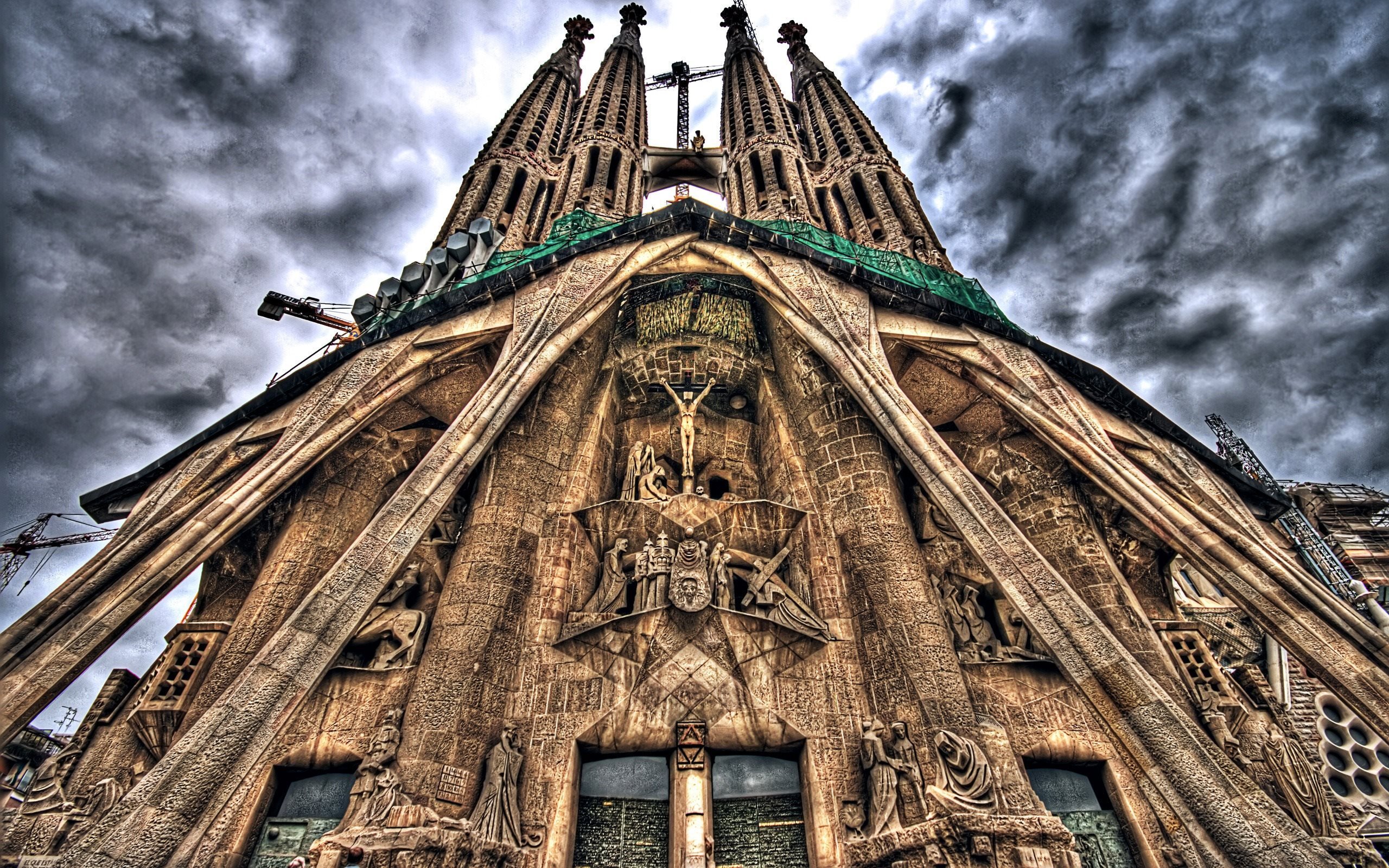 ダウンロード画像 サグラダファミリア 寺 スペインの名所 カタルーニャ Hdr スペイン 画面の解像度 2560x1600 壁紙 デスクトップ上