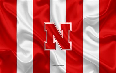 Nebraska Cornhuskers, Time de futebol americano, emblema, seda bandeira, vermelho e branco de seda textura, NCAA, Nebraska Cornhuskers logotipo, Lincoln, Nebraska, EUA, Futebol americano, Universidade de Nebraska-Lincoln