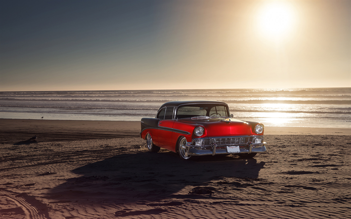 シボレーベルエール, 1956, 赤の高級クーペ, レトロ車, アメリカのヴィンテージ車, 車のビーチに面, 海洋, 夕日, シボレー