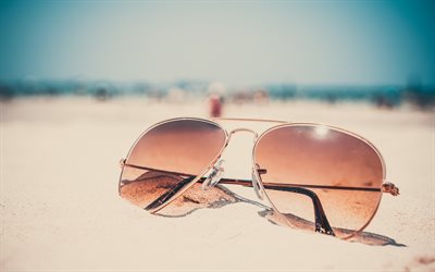 les lunettes de soleil, de sable, &#224; la plage, summer, lunettes de soleil on sand