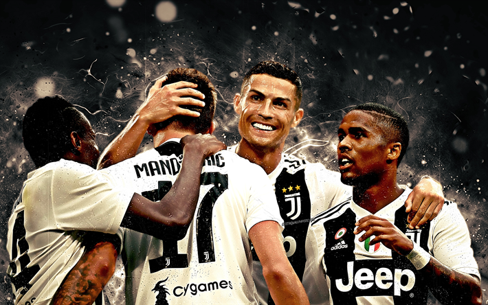 Cristiano Ronaldo, Mario Mandzukic, Douglas Costa, Blaise Matuidi, Juventus FC, football stars, Serie A, CR7 Juve, soccer, Bianconeri