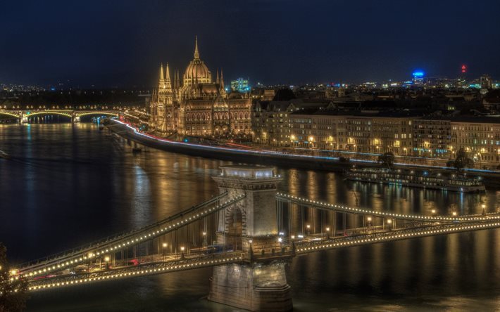 Palazzo del Parlamento ungherese, notte, Budapest, Ungheria, Danubio