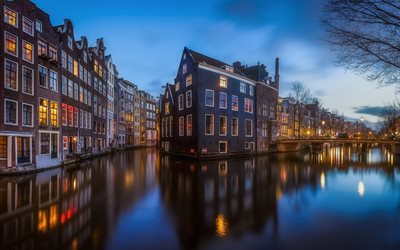 Suda Amsterdam, akşam, şehir ışıkları, kanallar, Hollanda, old city, evler