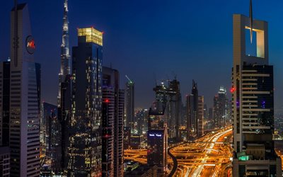 Dubai, UAE, y&#246;, pilvenpiirt&#228;ji&#228;, kaupungin valot, Yhdistyneet Arabiemiirikunnat