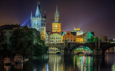 Praga, Puente de Carlos, R&#237;o Vltava, tarde, puesta de sol, la capilla, puente de piedra, hist&#243;rico de Praga, Rep&#250;blica checa