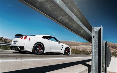 Nissan GT-R, supercars, 4k, tuning, road, 2018 cars, white GT-R, R35, japanese cars, Nissan