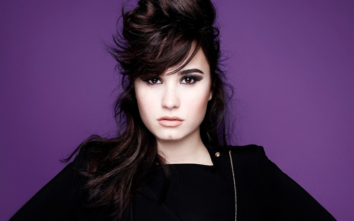 Demi Lovato, Amerikkalainen laulaja, muotokuva, ruskeaverikk&#246;, Demetria Devonne Lovato