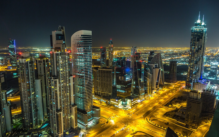 Dubai, arranha-c&#233;us, noite, EMIRADOS &#225;rabes unidos, edif&#237;cios modernos, encruzilhada, cidade moderna