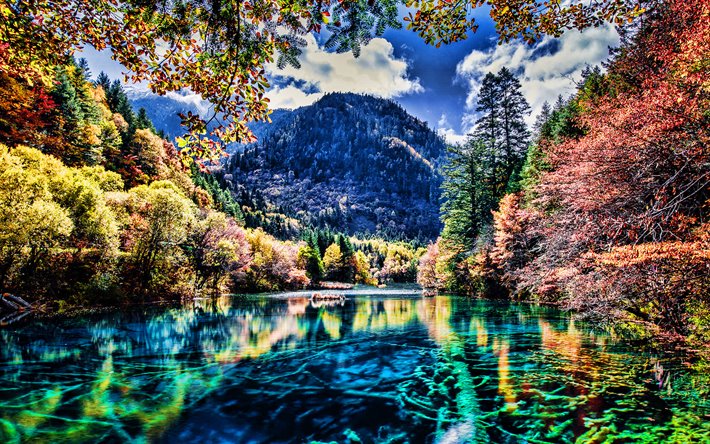 Le Parc National de Jiuzhaigou, HDR, bleu du lac, de la for&#234;t, de la Chine, beaut&#233; de la nature, l&#39;automne, l&#39;Asie, la Vall&#233;e des Neuf Villages, monuments Chinois
