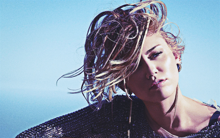 Miley Cyrus, 4k, bl&#229; himmel, superstars, Hollywood, photoshoot, amerikansk s&#229;ngerska, portr&#228;tt, sk&#246;nhet