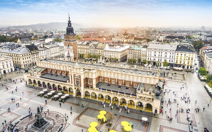 Ana Pazar Meydanı, St Marys Bazilikası, Krakow, Tuğla Gotik kilise, akşam, g&#252;n batımı, d&#246;n&#252;m noktası, Krakow cityscape, Polonya