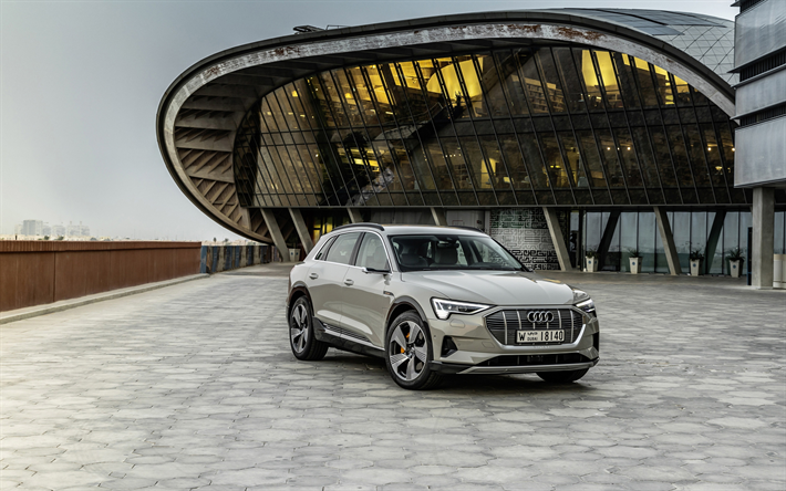 2019, Audi e-tron, crossover el&#233;ctrico, nuevo gris e-tron, coche el&#233;ctrico, exterior, los coches alemanes, el Audi