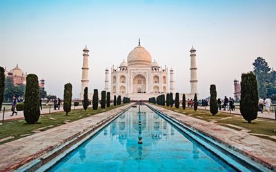 Taj Mahal, Agra, la mosqu&#233;e du mausol&#233;e, monument, de l&#39;Inde, de fontaines