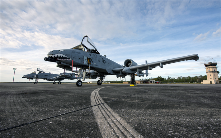 4k, Fairchild Republic A-10 Thunderbolt II, avi&#227;o de ataque americano, A-10 no aer&#243;dromo militar, USAF, aeronaves militares