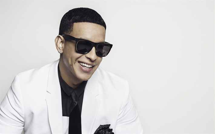 Daddy Yankee, 4k, Puerto Rican s&#229;ngerska, leende, killar, k&#228;ndis, superstars