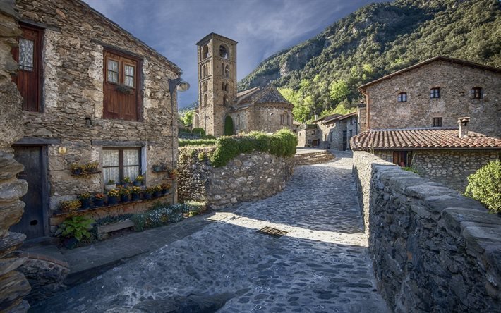 stone house, kirkko, girona, mukulakivill&#228;, katalonia, espanja
