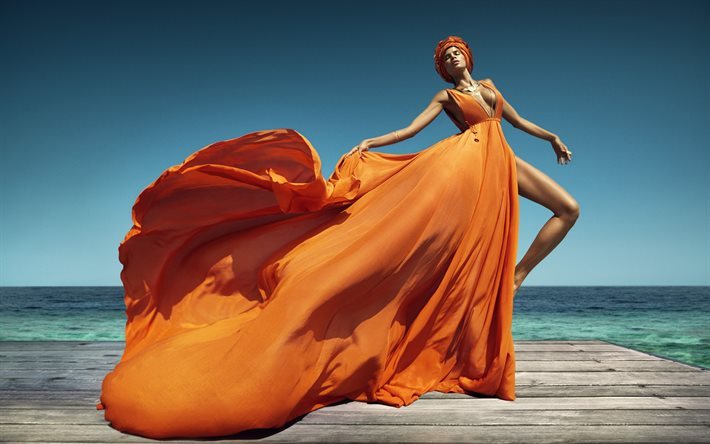 Raica Oliveira, modeller, havet, photoshoot, Vogue Indien, brunett