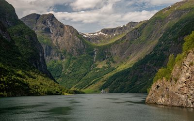 Sognefjord, monta&#241;a, cascada, paisaje de monta&#241;as, fiordos, bosques, monta&#241;as, Noruega