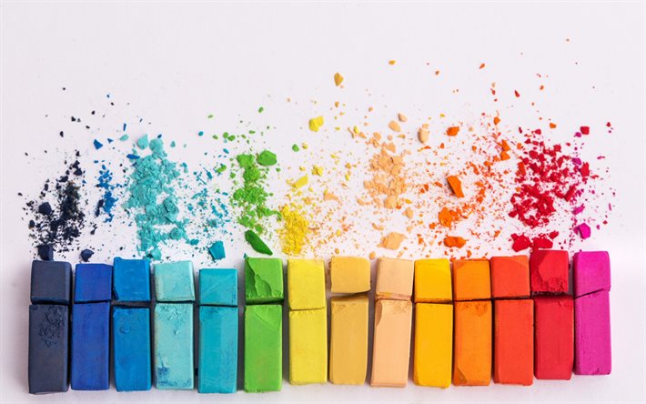 concepts de choix de couleur, craie multicolore, choix de couleur, craies sur fond blanc, concepts de couleur