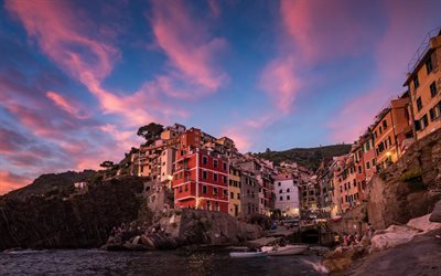 Riomaggiore, Italia, rannikolla, sunset, illalla, V&#228;limerelle, kaunis kaupunki