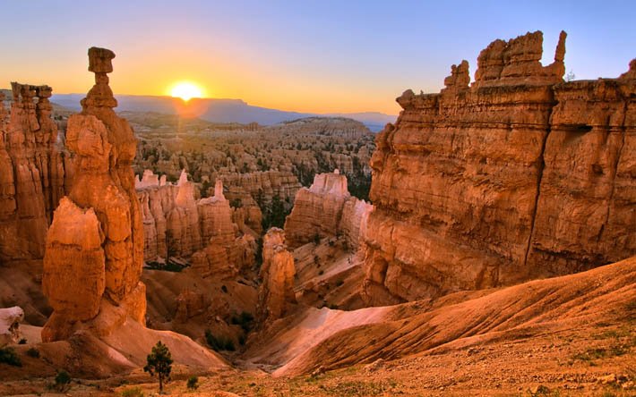 Bryce Canyon National Park, Bryce Canyon, oranssi kivi&#228;, illalla, sunset, mountain maisema, kivi&#228;, Utah, USA