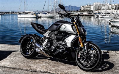 Ducati Diavel 1260S, 2019, exterior, side view, cool motorcycle, black silver Diavel 1260, italian motorcycles, Ducati