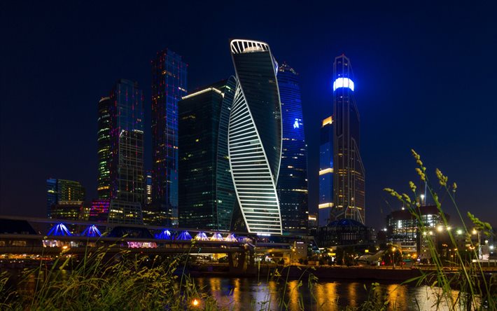 Ville de Moscou, gratte-ciel, centres d’affaires, fleuve de Moscou, nuit, paysage urbain, panorama de Moscou, Moscou, Russie