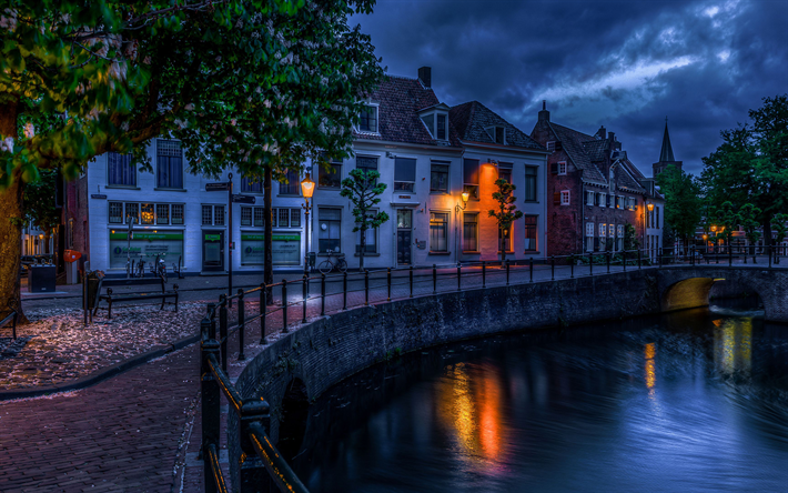 Amersfoort, 4k, hollanda şehirleri, su kanalı, ışıklar, boş sokak, gece manzaraları, Avrupa, Hollanda, Amersfoort geceleri