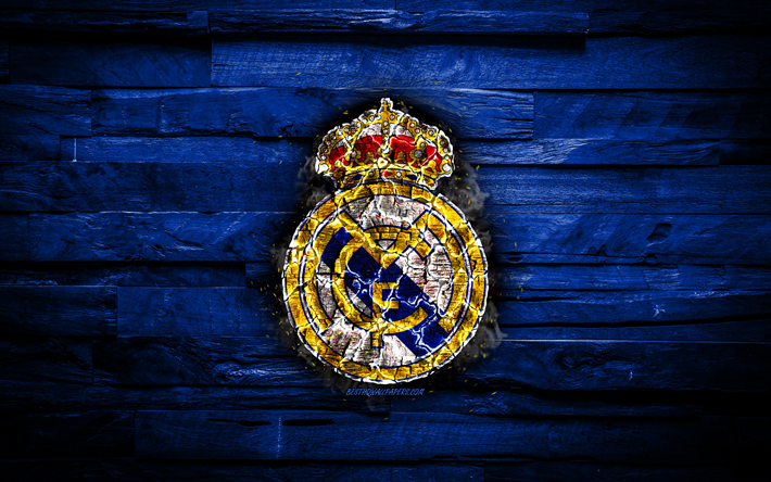 Real Madrid FC, yanan logo, UEFA Şampiyonlar Ligi, mavi ahşap arka plan, İspanyol Futbol Kul&#252;b&#252;, LaLiga, grunge, Real Madrid CF, futbol, Real Madrid logo, yangın doku, Spain