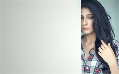 Aishwarya Dinesh, Indian actress, photoshoot, portrait, Bollywood, beautiful brunette