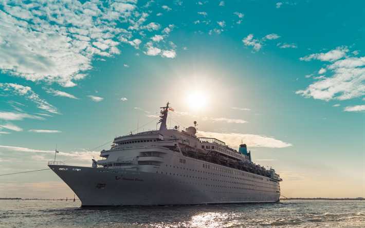MS Marella Unelma, Thomson Dream, loistoristeilij&#228; liner, TUI UK, matkailu, kaunis valkoinen laiva
