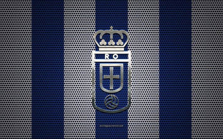 Real Oviedo logotyp, Spansk fotbollsklubb, metall emblem, bl&#229; och vit metall mesh bakgrund, Real Oviedo, Oviedo, Spanien, fotboll