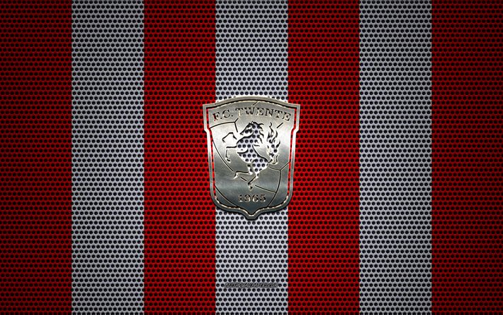 Le FC Twente logo, club de foot n&#233;erlandais, embl&#232;me de m&#233;tal, rouge m&#233;tal blanc maille arri&#232;re-plan, le FC Twente Eredivisie, Enschede, pays-bas, le football