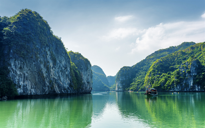 Halong Bay, Summer, sea, Vietnam, Quang Nin, Tonkin Gulf, popular tourist destination, South China Sea