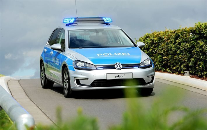 ゴルフ, 警察, voikswagen, フォルクスワーゲン, 電, e-ゴルフ