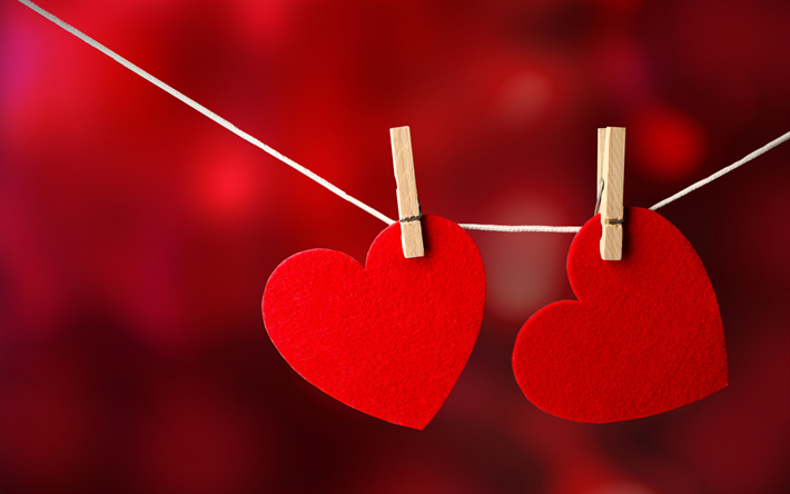 kalpler, Romantik kırmızı kalpler, koyu kırmızı arka plan, clothespins &#252;zerinde kalpler, arka plan, Sevgililer G&#252;n&#252;