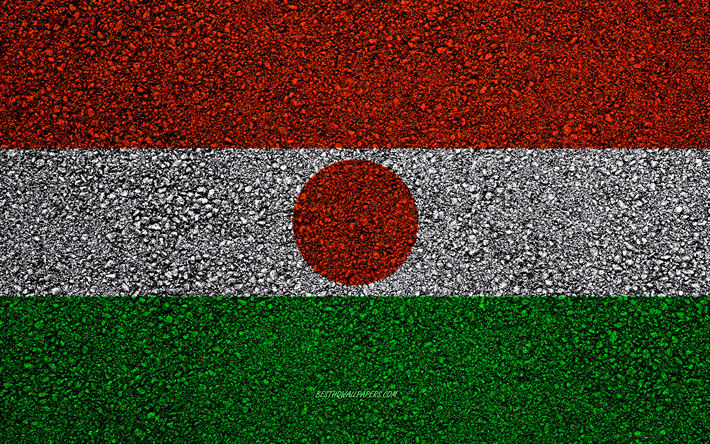 Bandiera del Niger, asfalto, trama, bandiera su asfalto, Niger bandiera, Africa, Niger, le bandiere dei paesi Africani