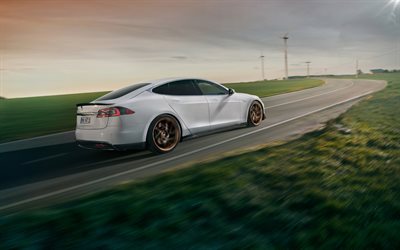 Tesla Model S, Novitec, 2018, voiture &#233;lectrique, blanc berline, le r&#233;glage de la Model S, bronze roues, Tesla