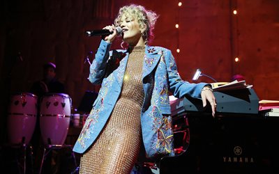 Rita Ora, Cantora brit&#226;nica, vestido de noite bonita, concerto, a jovem estrela