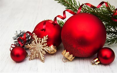 kırmızı Noel topları, altın kar tanesi, Mutlu Noeller, Yeni Yılınız Kutlu Olsun, Noel dekorasyonu, Noel tebrik kartı