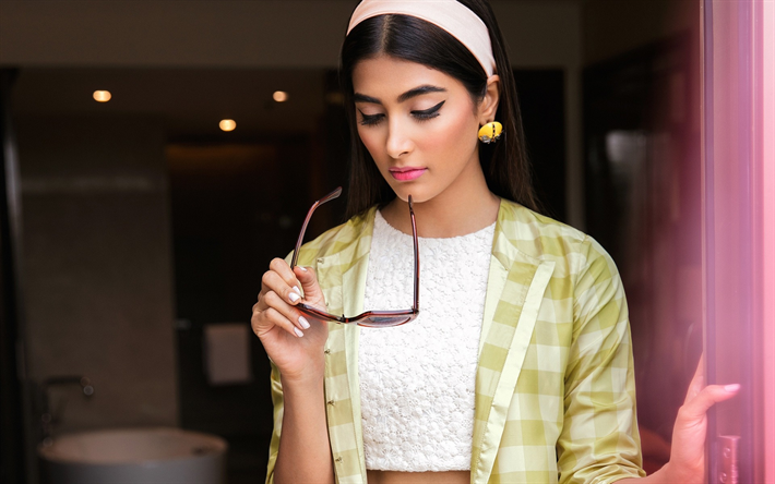 Pooja Hegde, Indiska modell, portr&#228;tt, make-up, unga Indiska kvinna, sk&#229;despelare, photoshoot, Bollywood