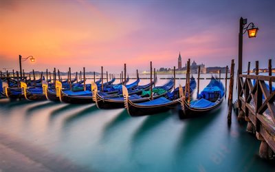 Venise, le soir, Palais des Doges, le coucher du soleil, bateaux, point de rep&#232;re de la ville de Venise, Italie