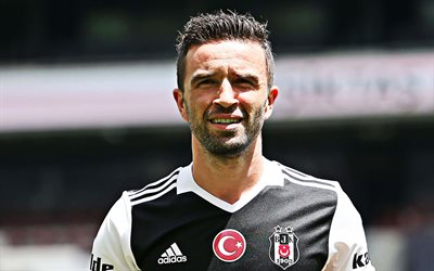 Gokhan Gonul, portrait, Besiktas JK, Turkish footballer, defender, Turkish Super League, football, Turkey
