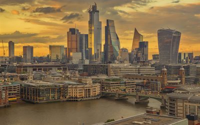 Lontoo, ilta, pilvenpiirt&#228;j&#228;t, modernit rakennukset, Lontoon kaupunkikuva, Englanti, Iso-Britannia